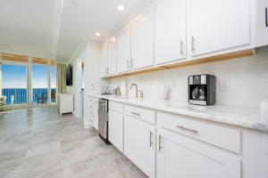 Phoenix Gulf Towers 1708 condo