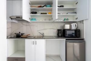 Sunny Side Studio W Terrace in Larnaca