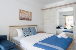 Sunny Side Studio W Terrace in Larnaca