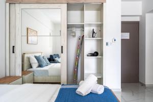 Sunny Side Studio W Terrace in Larnaca