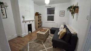 1BR Central Flat Perfect for All