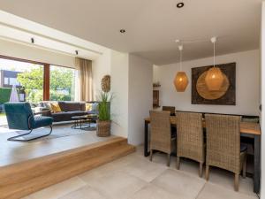 Holiday Home Nieuwvliet near Beach & Dunes