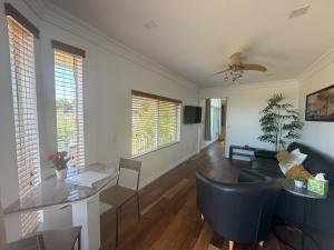 Serenity - Amazing Views & Modern Charm