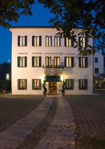 Hotel Scala hotel, 
Treviso, Italy.
The photo picture quality can be
variable. We apologize if the
quality is of an unacceptable
level.