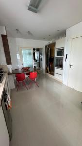 Lindo Ap Alto Padrão Frente Mar na Barra Sul em BC