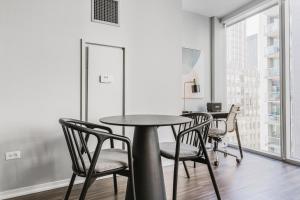 Blueground Streeterville pool gym nr Pier CHI-1168