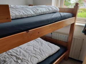 Snug holiday home with garden