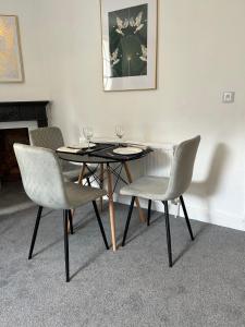 Stunning 2 Bedroom Apartment in Cheltenham!