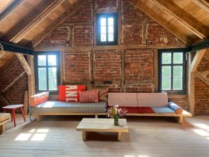 Ferienhof Stall & Sterne, Ferienwohnungen in der Scheune und Tinyhäuser