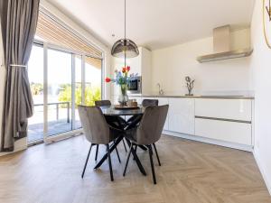 Chalet by Pond in Holiday Park