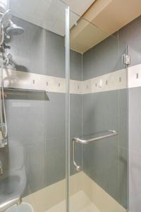 Cebu IT Park studio walking distance to everything 2016