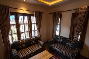 Mega Sweet Home Apartment