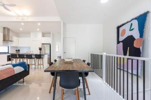 Spacious and stylish Noosa apartment
