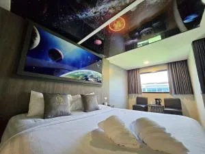 Oscar Palace Hotel & Wellness Center - 巴东勿刹