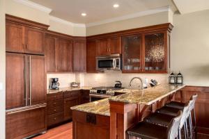 The Victoria 4 Condo