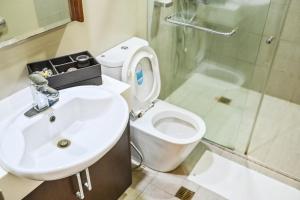 Jacana A Studio Pico de Loro by PTours