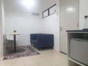 Unisuites Roomstay - 金宝