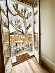 Appartements Le Grand Port - T2 with parking : photos des chambres