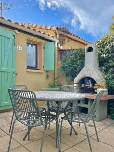 Maisons de vacances Maison avec piscine clim parking : photos des chambres