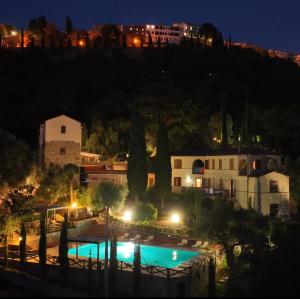 Madonna del Poggio B&B