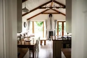 安克雷奇及塔克勒舍旅馆 - Llancarfan