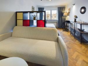 Modern Studio for Remote Work in the Centre of Warsaw by Noclegi Renters