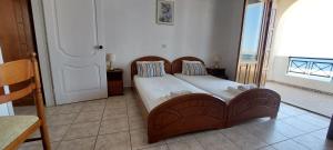 Ioannidis - Sigri- Apartments