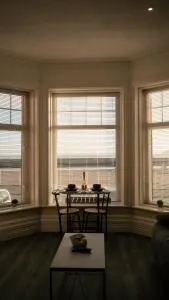 Stunning 2 Bedroom Ground Floor Sea View Apartment - Llandrillo-yn-Rhôs