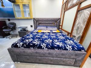 VacationBuddy Superb Furnished Studio Apartment 720 in West Delhi