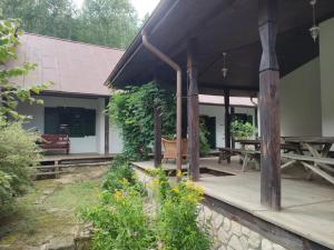 Roztoczańska Posiadłość