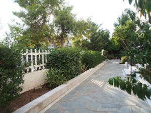 Elegant family apartment with marvelous garden