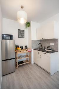 Sunlit Heaven 2-BDR Apartments