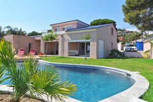 Coryphène pied dans l eau