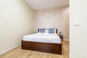 Brera-Art District Historic Milan Courtyard Home