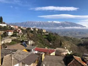 Geni Guest House - Linzarates