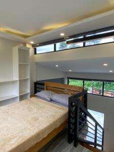 Mountain Sunctuary-M2 Mezzanine