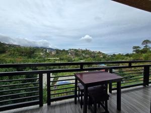 Mountain Sunctuary-M2 Mezzanine