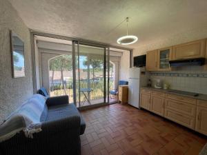 Appartement deux pièces cabine- Argelès sur mer AR155-024