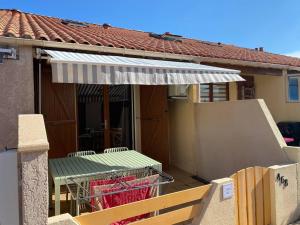 Villa cosy 4 pers, terrasse, parking privé à Port Leucate - FR-1-81-628
