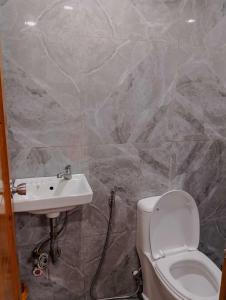 Mountain Sunctuary-S1 Unit with breathtaking vie