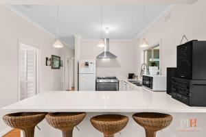 Cozy Home in Cowes sleeps 7