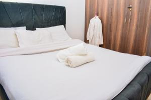 Inferno Retreat Airport View