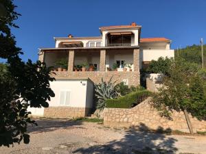 Apartment Stinica 31b