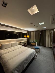 Zenith Tourist Hotel