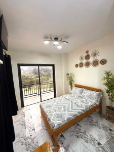 Mountain Sunctuary-LH Solo Unit for couple