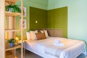 Sunstone - Cozy Studio W Terrace in Larnaca