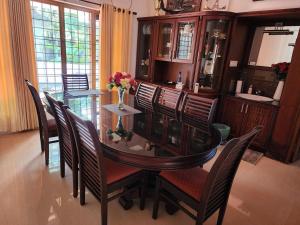 Shebins Home Stay Thiruvalla