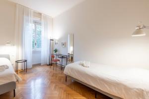 Ercole Ferrario 12 - Ampio e luminoso appartamento