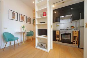 Balcony al Colosseo by Luxury Getaways