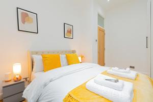 2BR flat w garden in Wandsworth, 7min tube